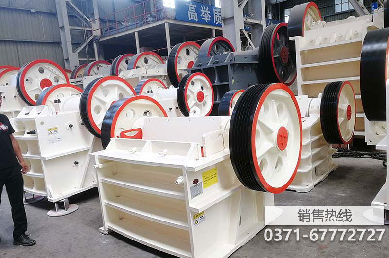 四齿辊破碎机 鹅卵石破碎机 全自动碎石机 煤矸石四齿辊破碎机 